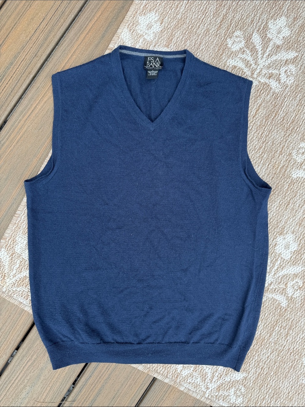 Jos. A. Bank Men's Navy V-Neck Sweater Vest